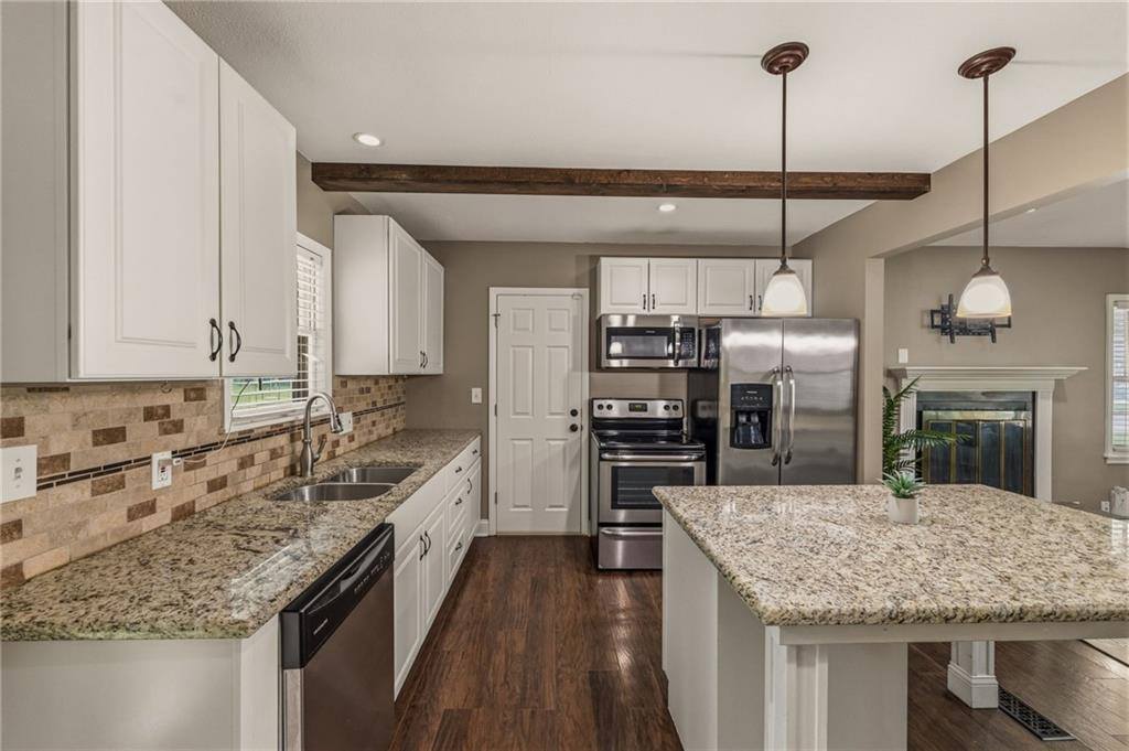 605 West Cedar Street, Olathe, KS 66061