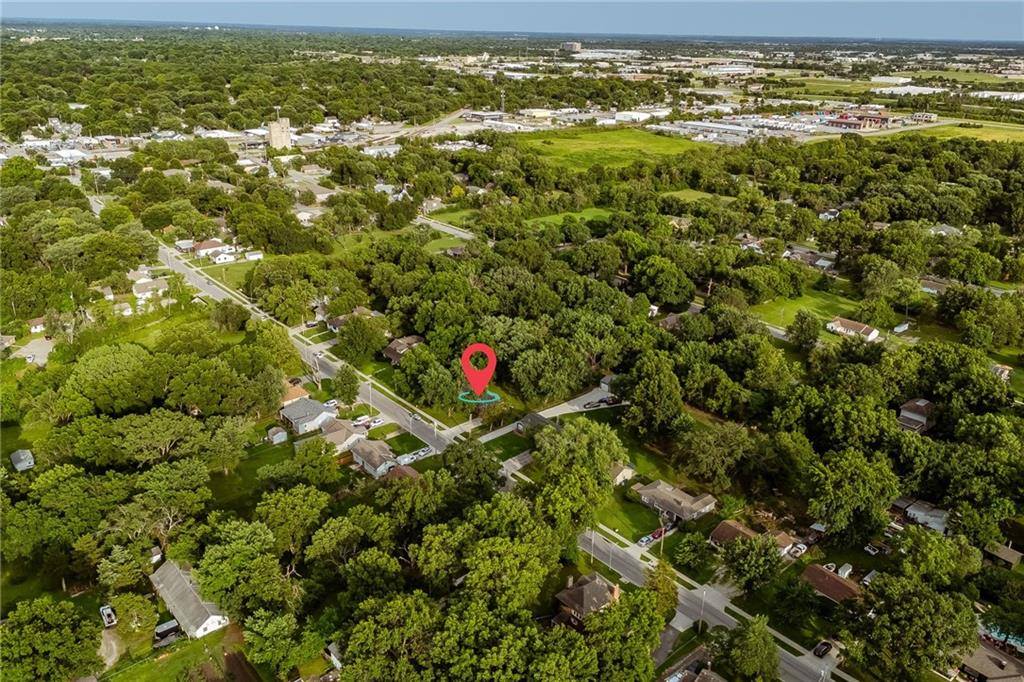 605 West Cedar Street, Olathe, KS 66061