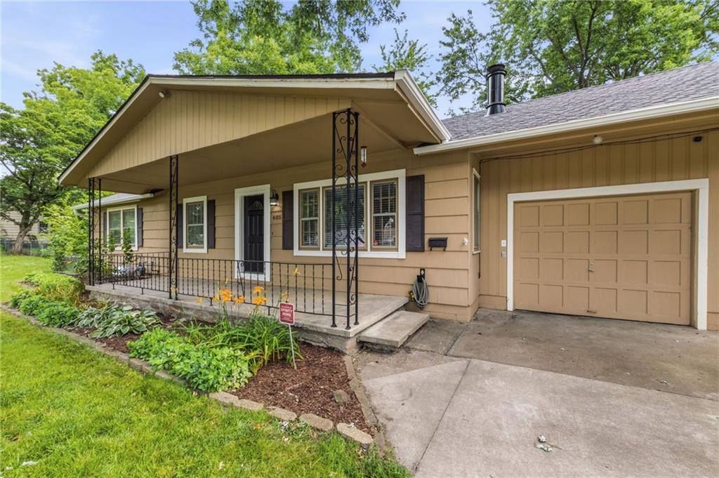 605 West Cedar Street, Olathe, KS 66061