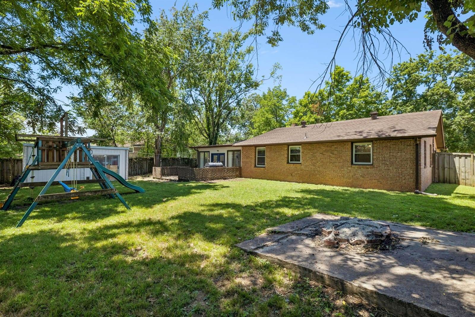 302 Matterhorn Dr, Old Hickory, TN 37138