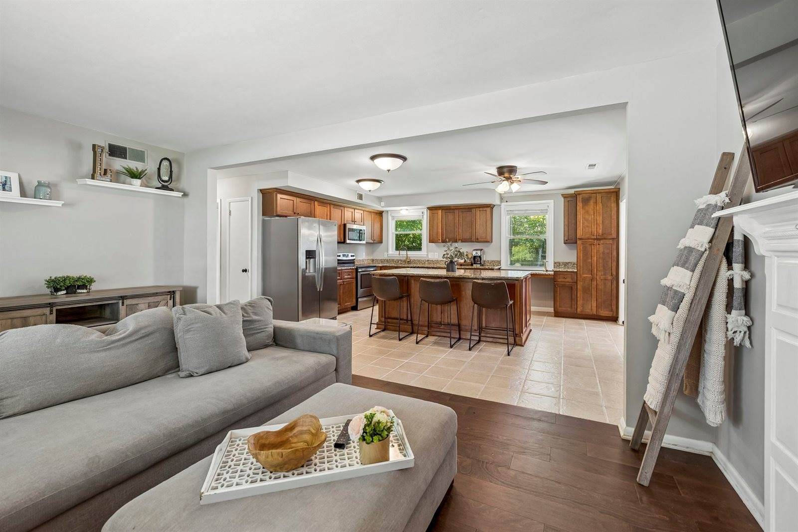 302 Matterhorn Dr, Old Hickory, TN 37138