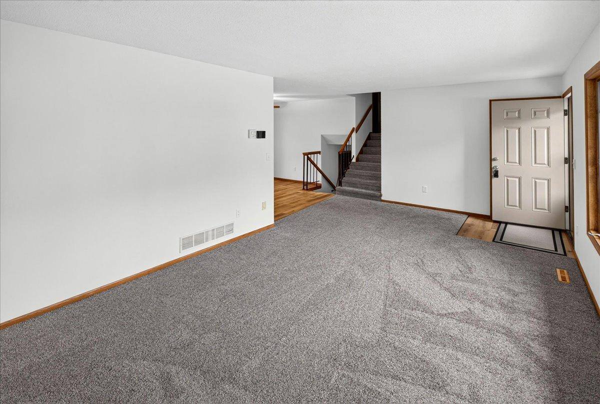 221 Jerry Liefert Drive, Monticello, MN 55362