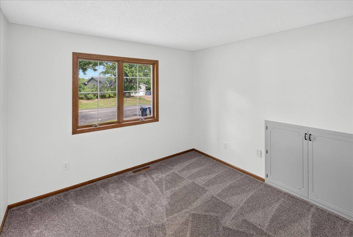 221 Jerry Liefert Drive, Monticello, MN 55362
