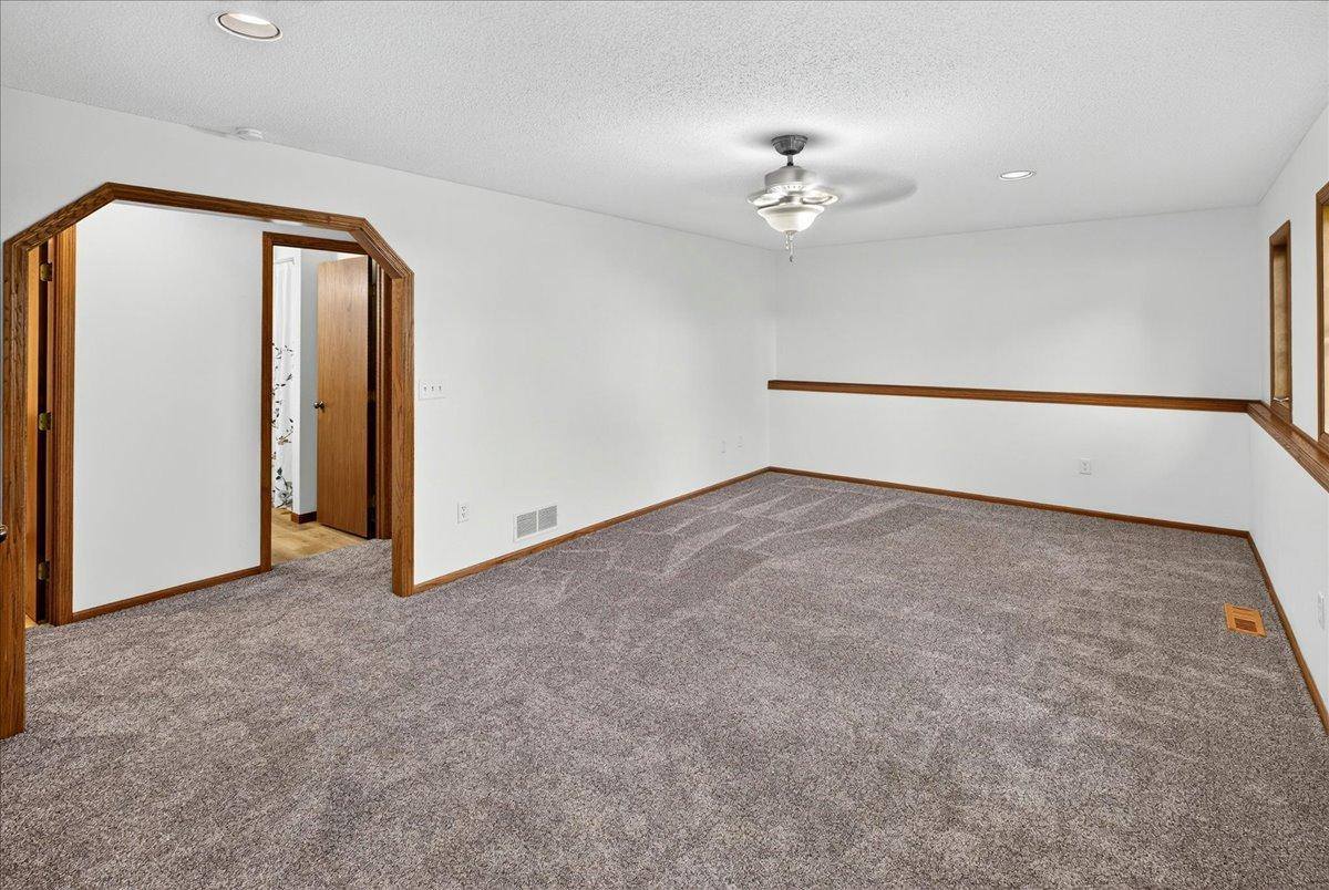 221 Jerry Liefert Drive, Monticello, MN 55362