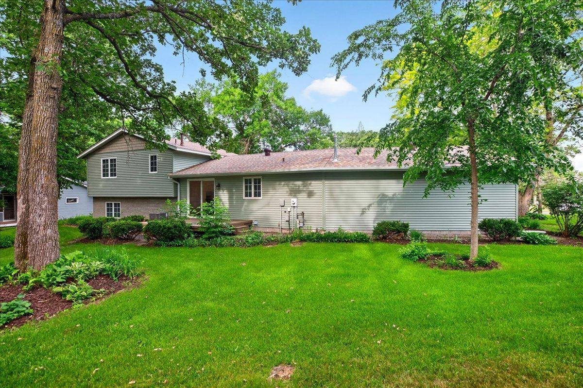 221 Jerry Liefert Drive, Monticello, MN 55362