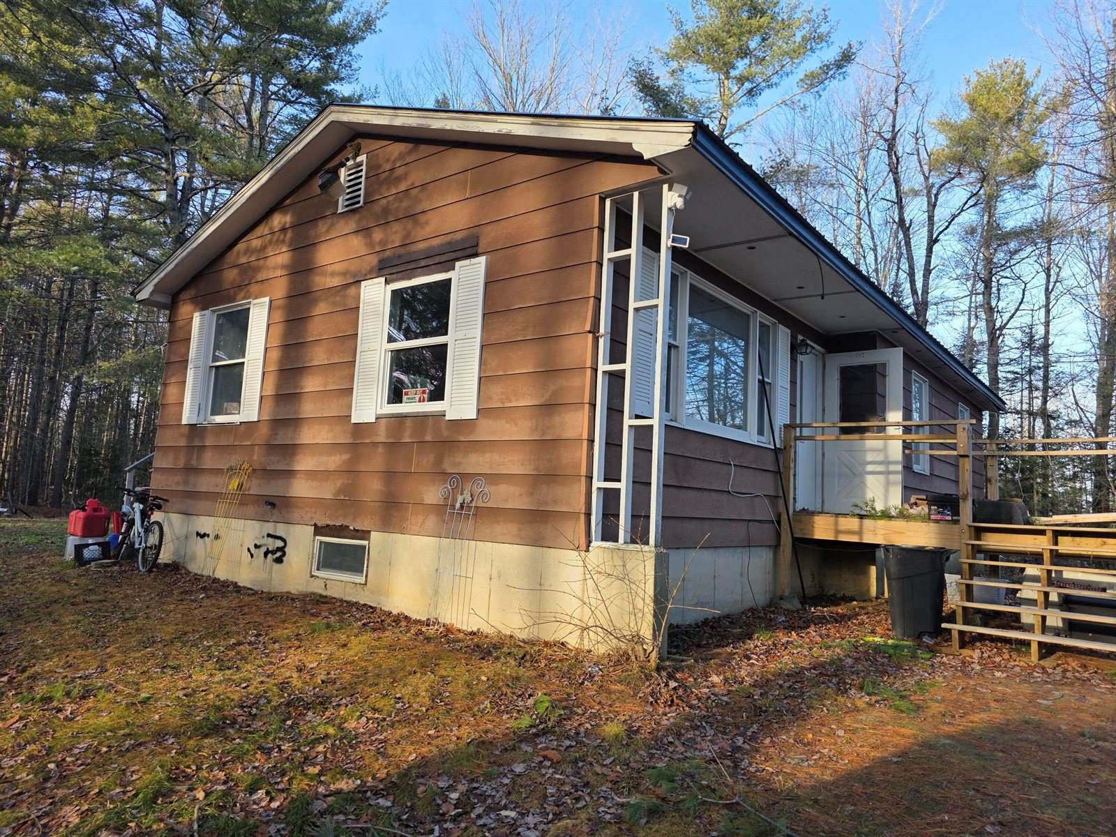 26 Pineview Avenue, Glenburn, ME 04401