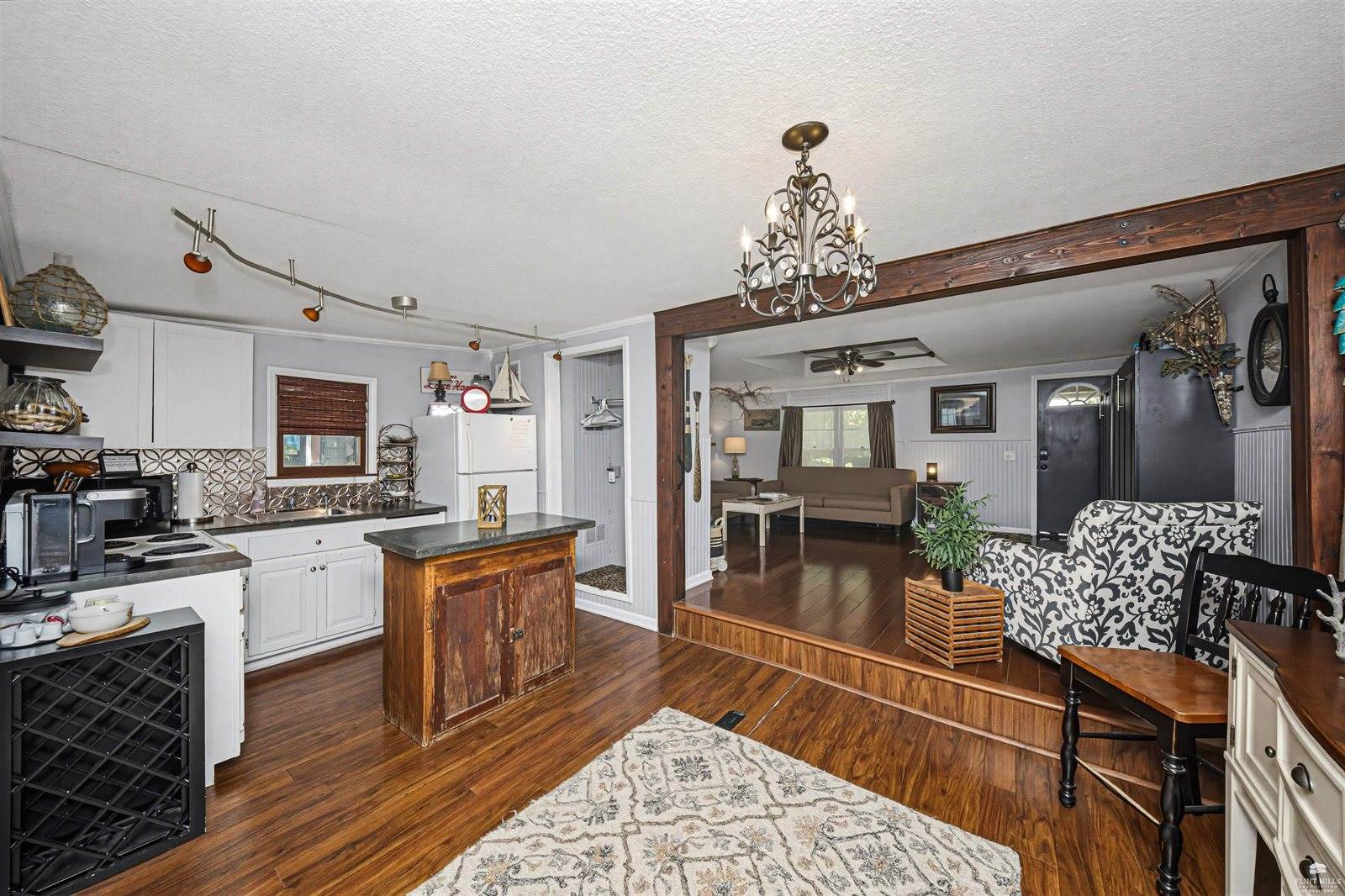 2191 Eden, Abilene, KS 67410
