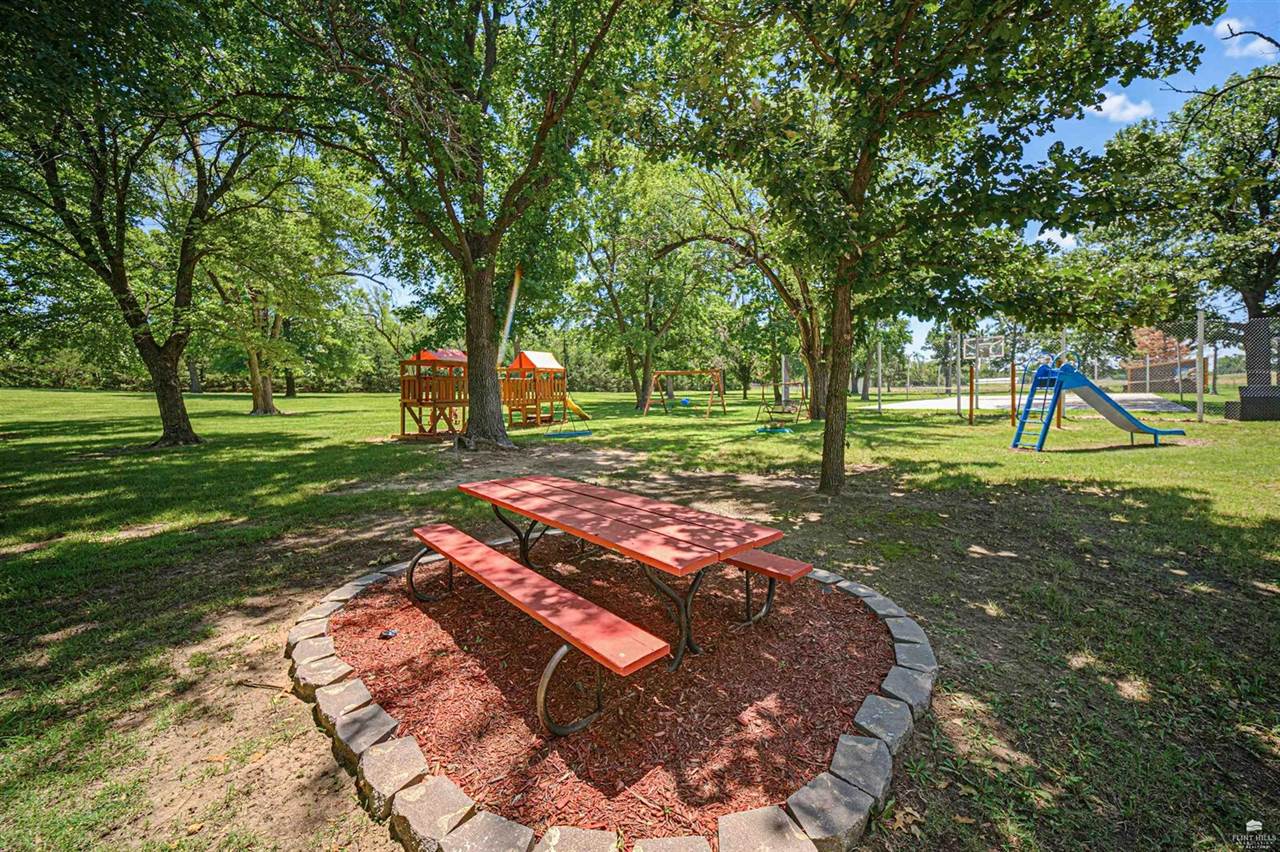2191 Eden, Abilene, KS 67410