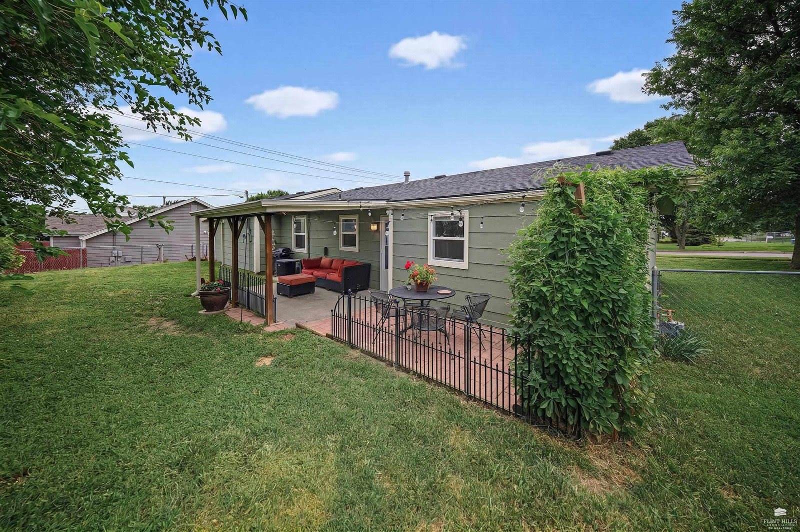 1136 West 20th Circle, Junction City, KS 66441