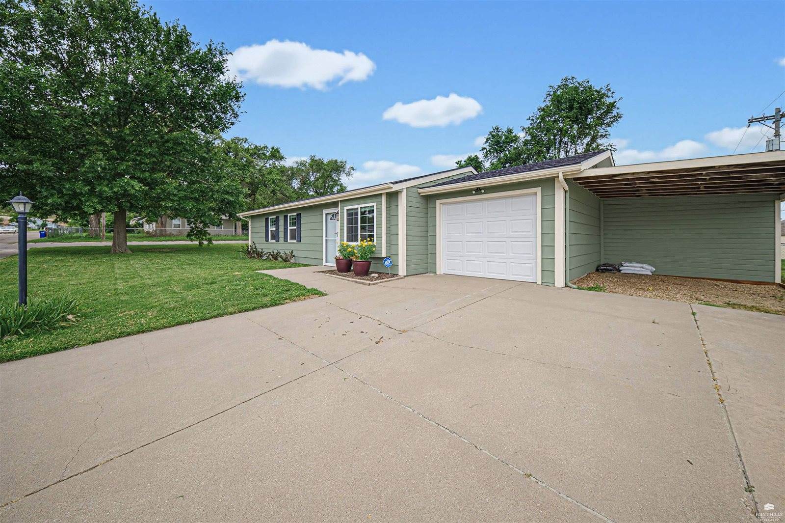 1136 West 20th Circle, Junction City, KS 66441