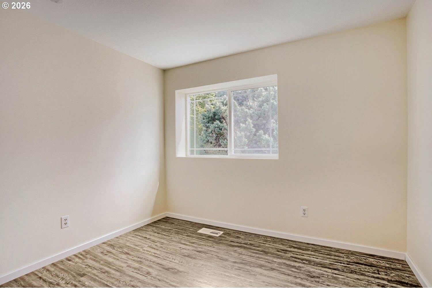 14539 SE Center St, Portland, OR 97236