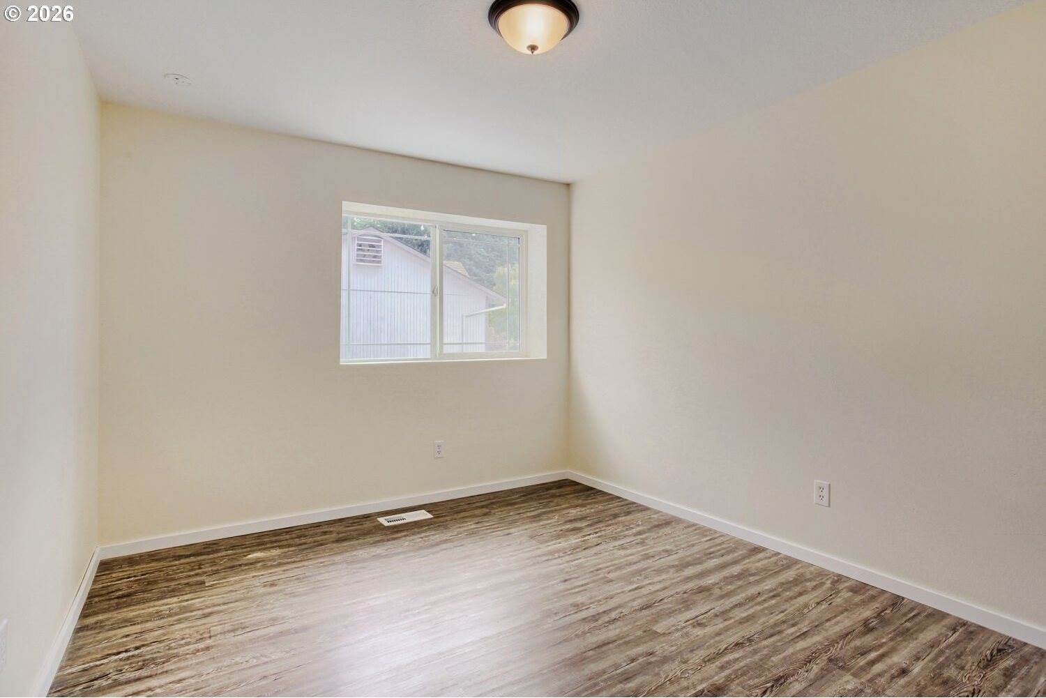 14539 SE Center St, Portland, OR 97236