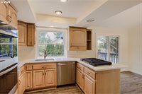 14539 SE Center St, Portland, OR 97236