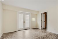 14539 SE Center St, Portland, OR 97236