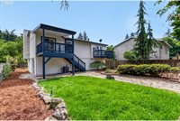 14539 SE Center St, Portland, OR 97236