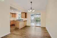 14539 SE Center St, Portland, OR 97236