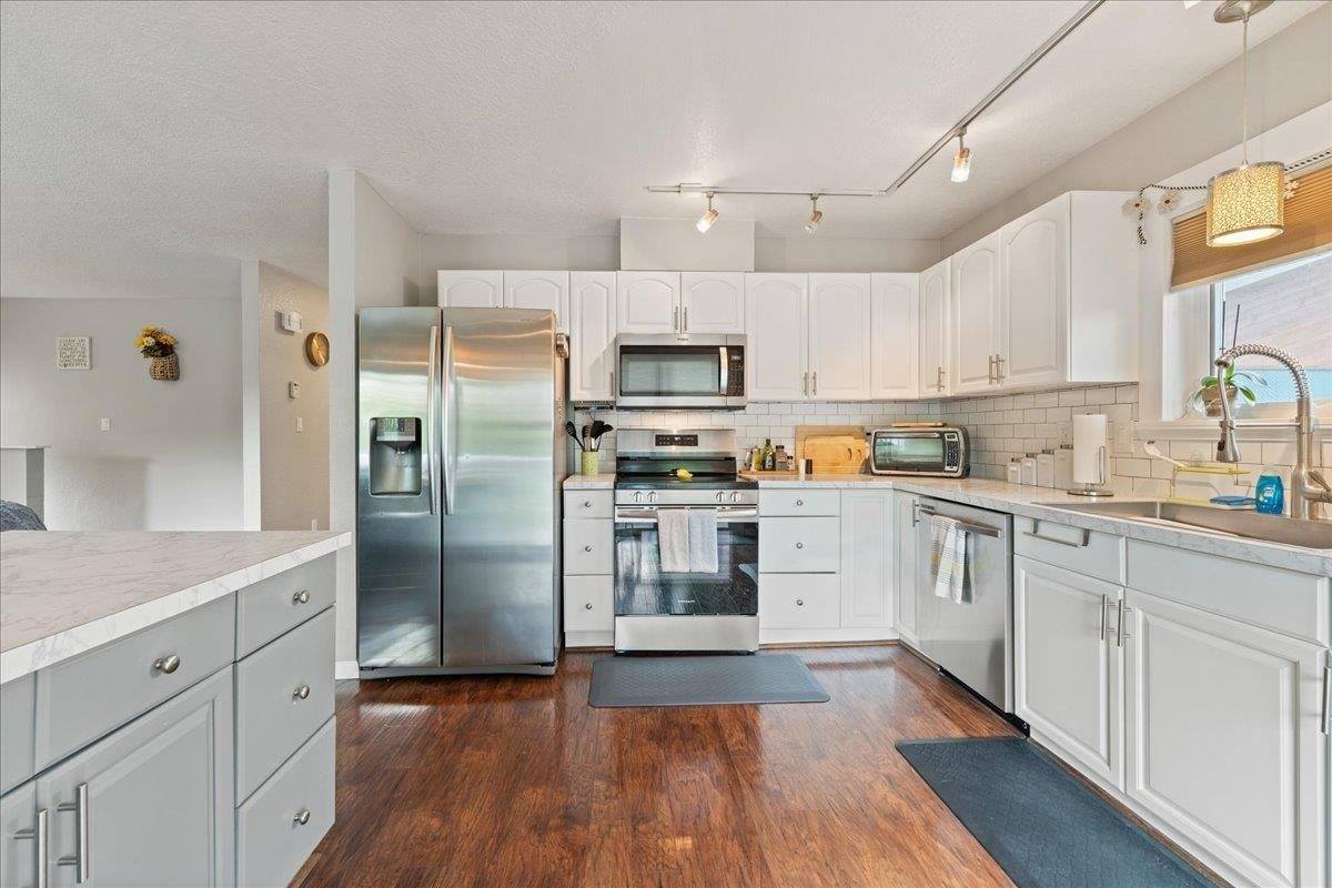 911 8th Avenue, Fairbanks, AK 99701
