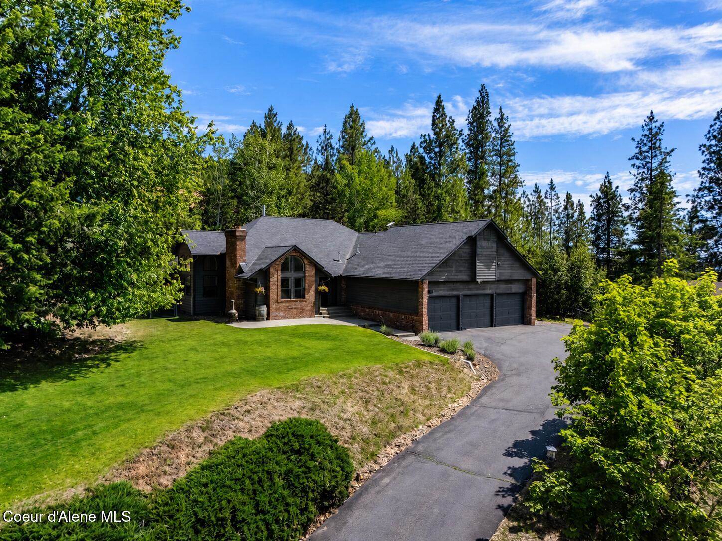 2016 East Packsaddle Dr, Coeur d'Alene, ID 83815