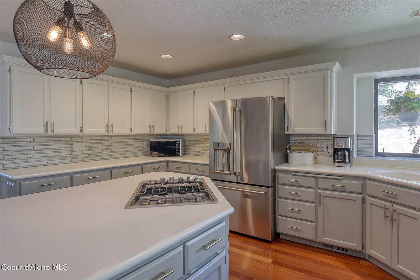 2016 East Packsaddle Dr, Coeur d'Alene, ID 83815