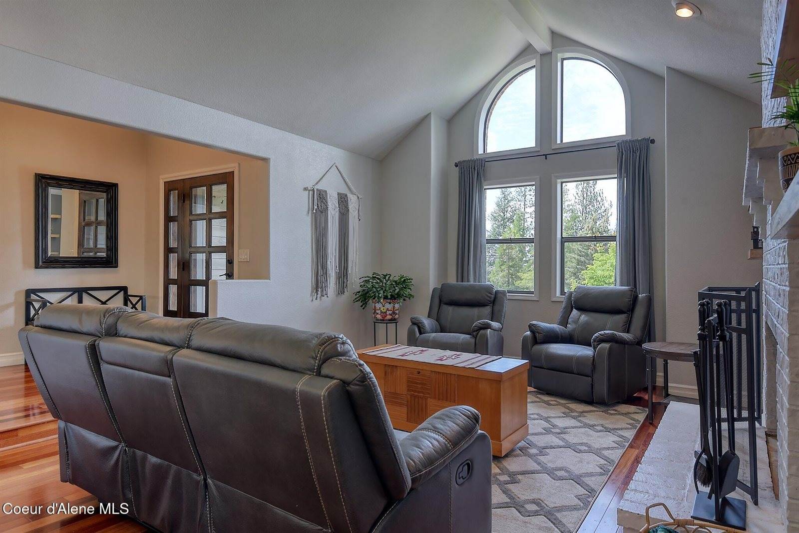 2016 East Packsaddle Dr, Coeur d'Alene, ID 83815