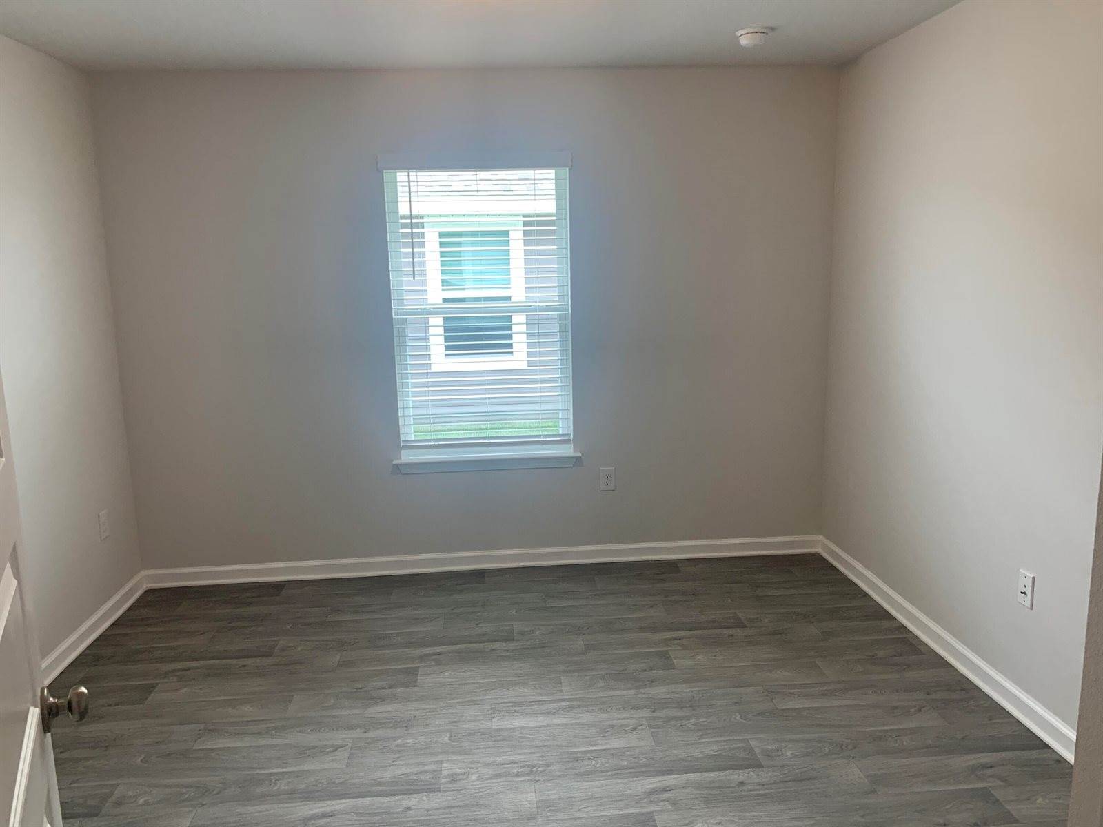 642 Earl Godwin Road, Freeport, FL 32439