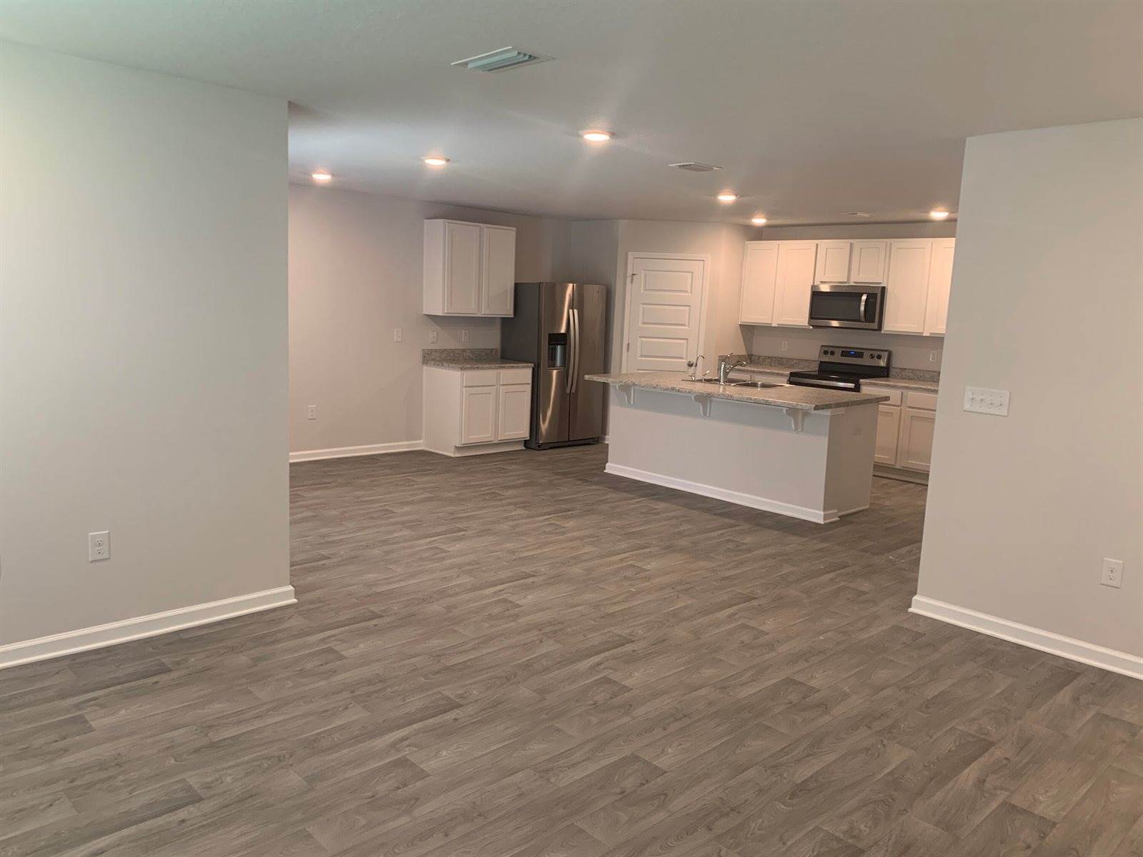 642 Earl Godwin Road, Freeport, FL 32439