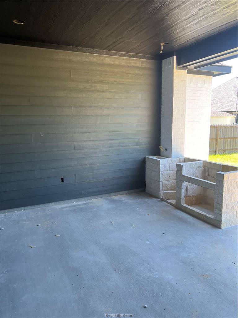 3225 Glencairn Court, Bryan, TX 77808