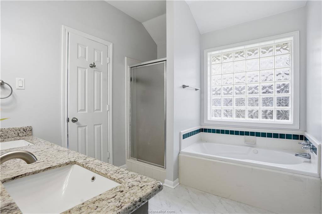 205 Chimney Hill Circle, College Station, TX 77840