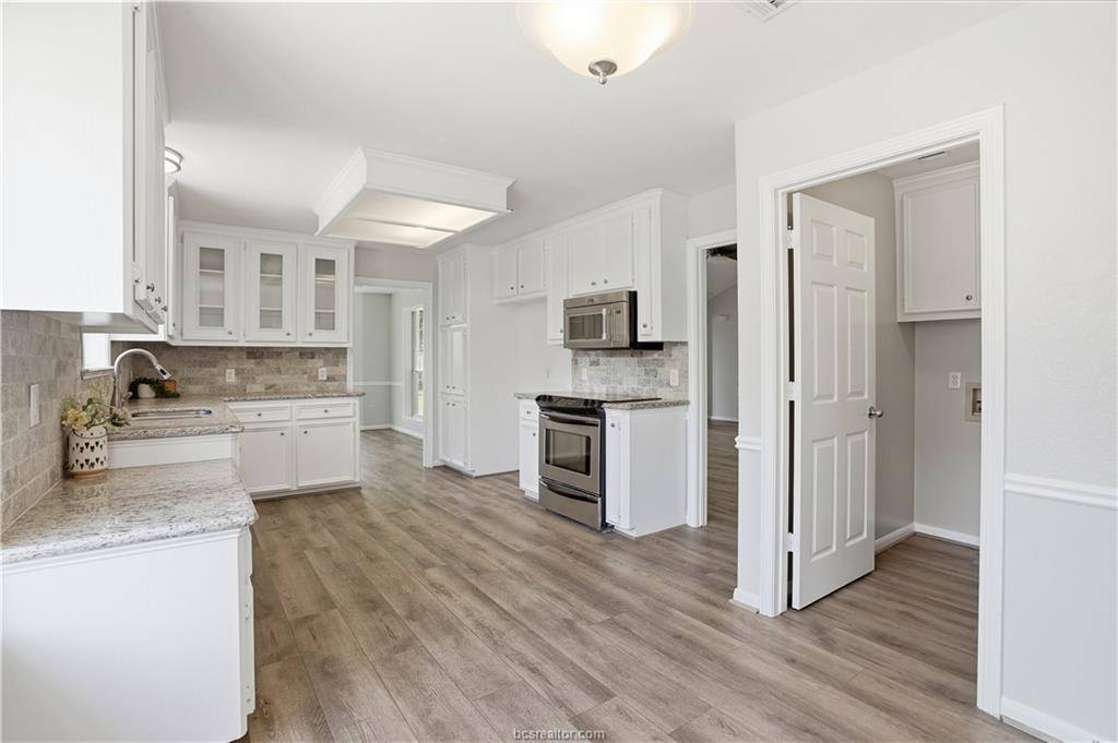 205 Chimney Hill Circle, College Station, TX 77840