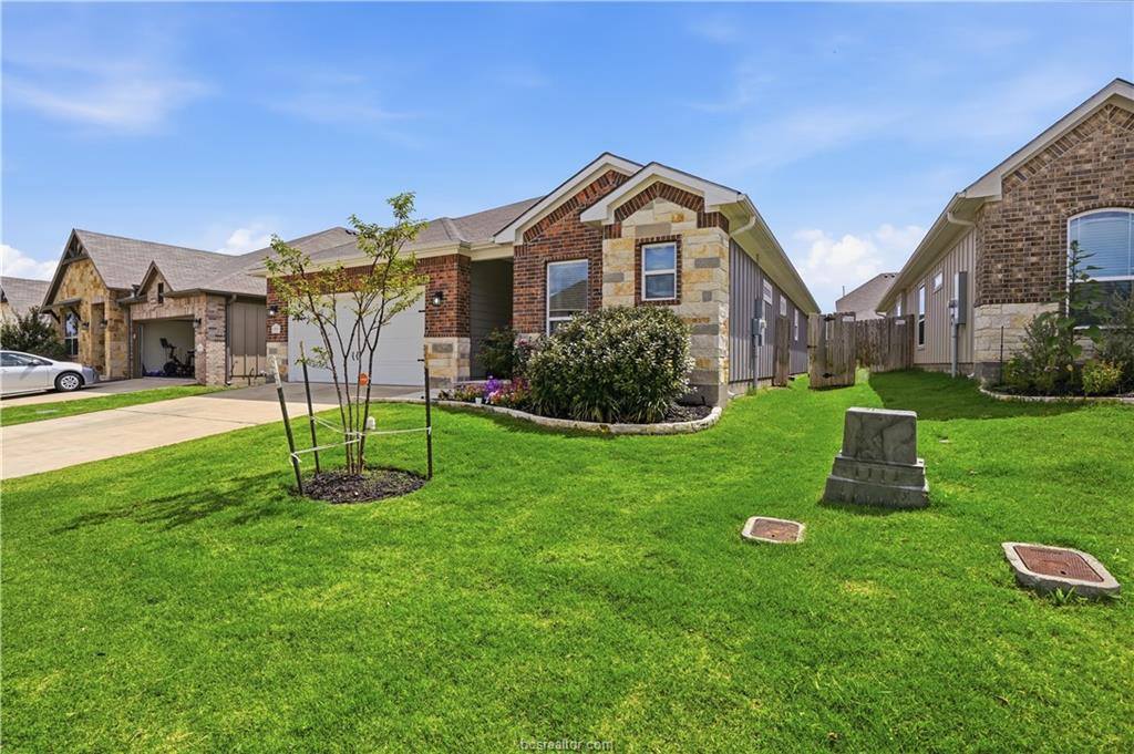 6306 Southern Cross Drive, College Station, TX 77845