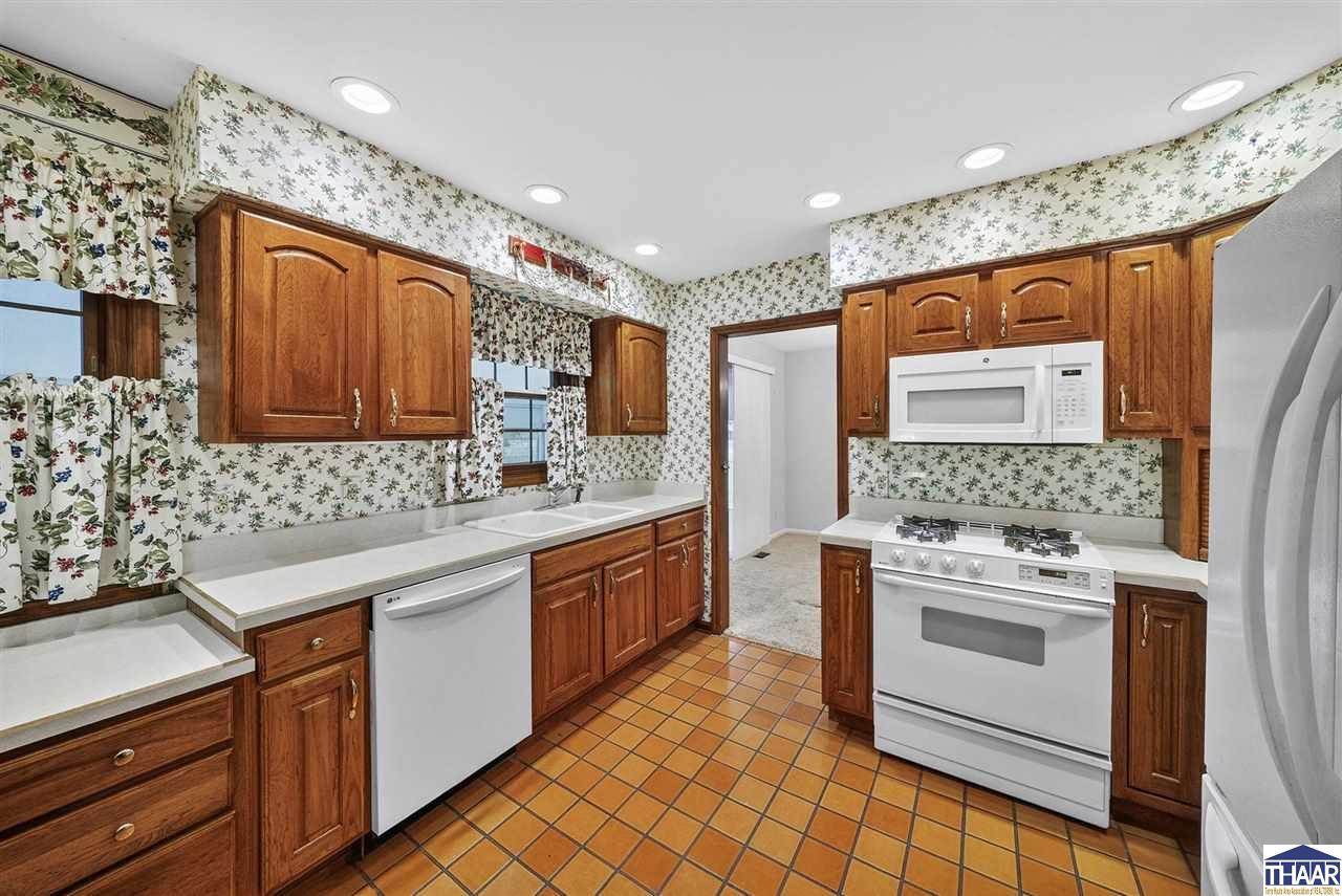 7510 East Old Maple, Terre Haute, IN 47805