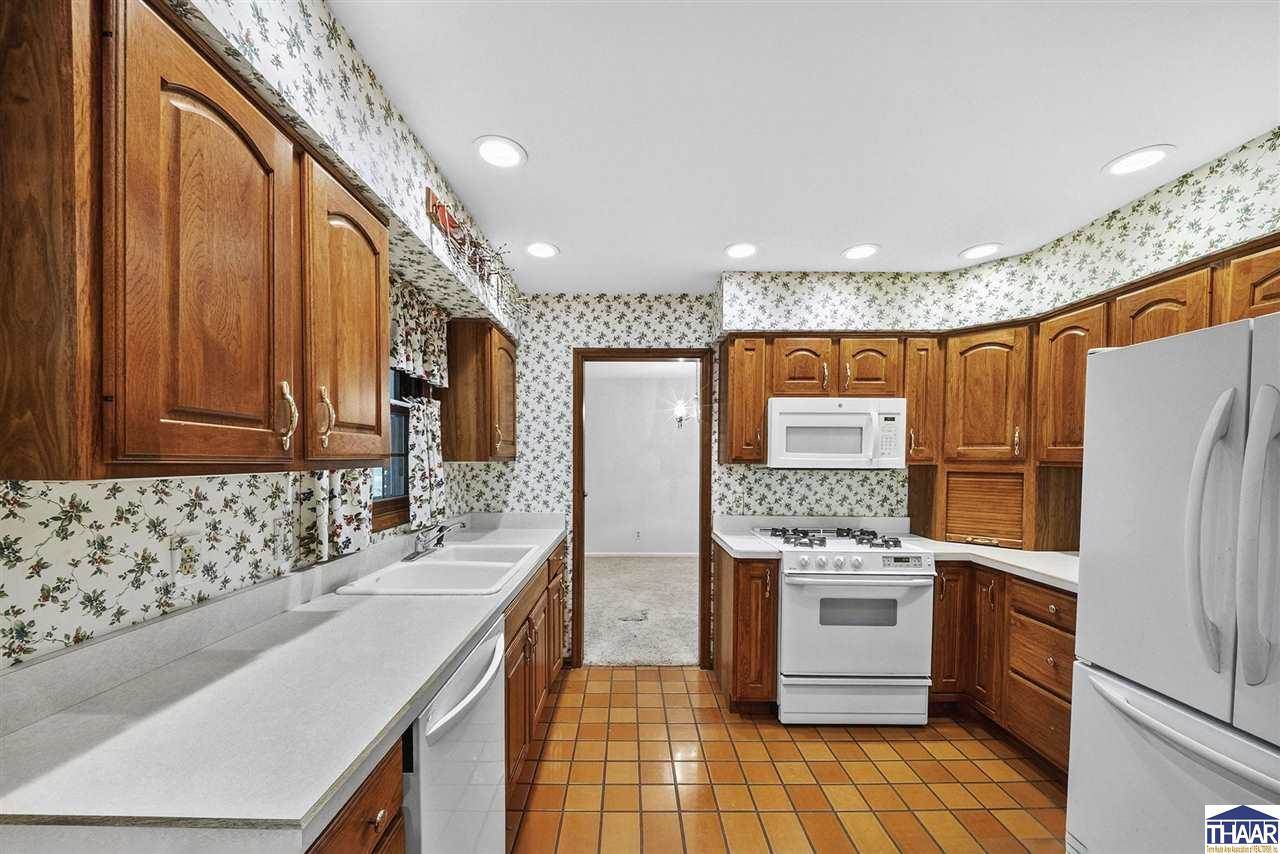 7510 East Old Maple, Terre Haute, IN 47805