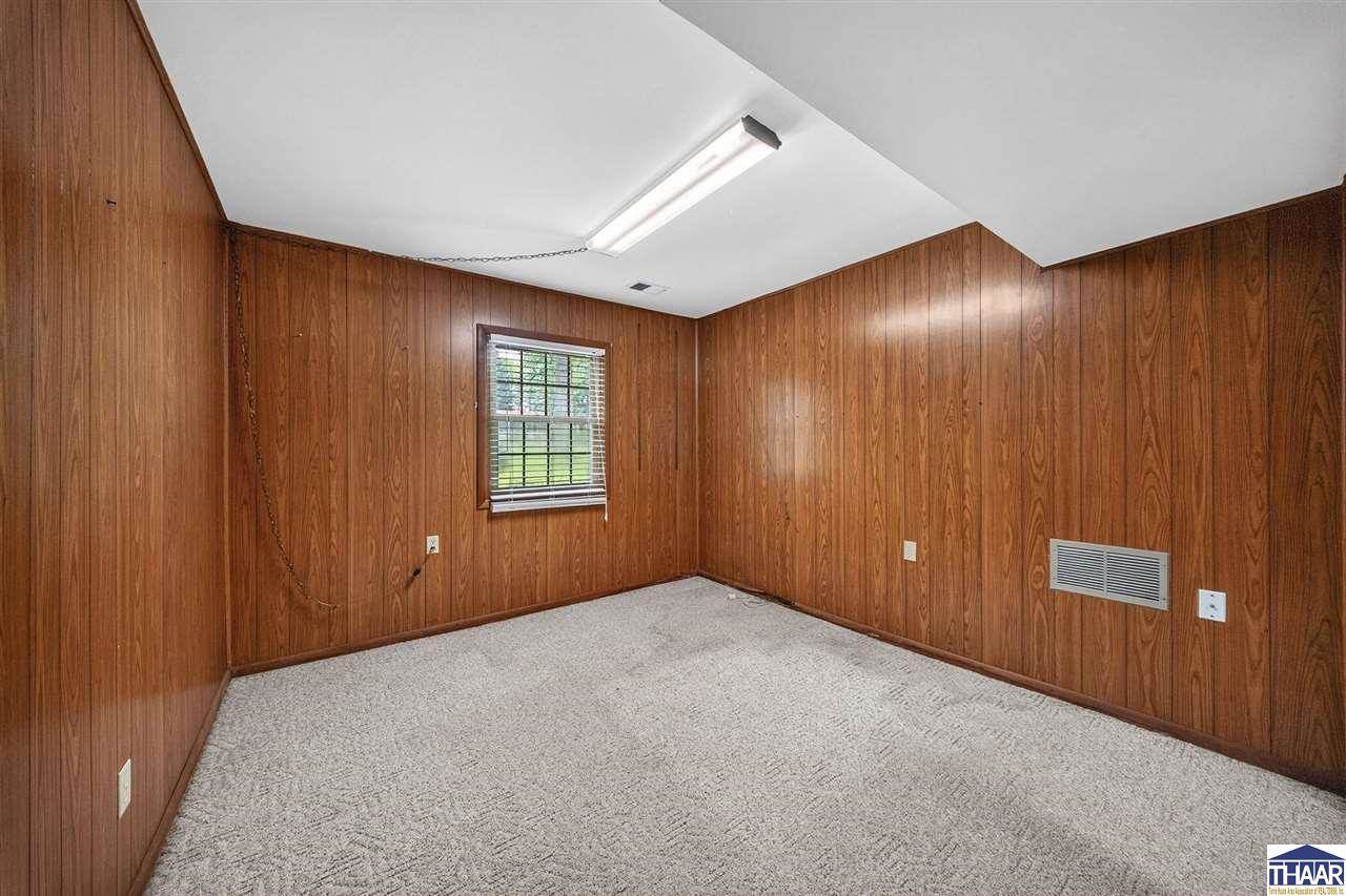 7510 East Old Maple, Terre Haute, IN 47805