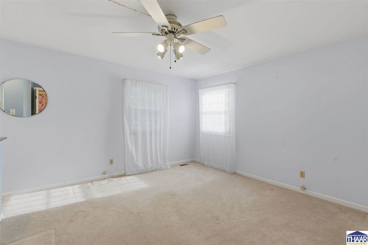 7510 East Old Maple, Terre Haute, IN 47805