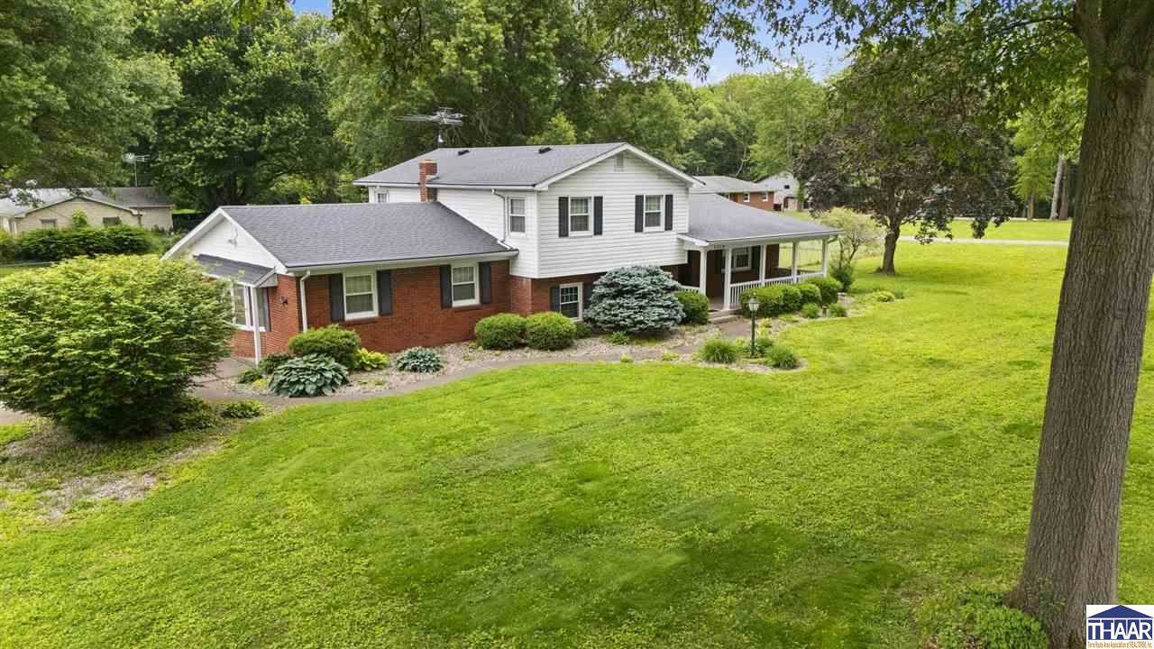 7510 East Old Maple, Terre Haute, IN 47805