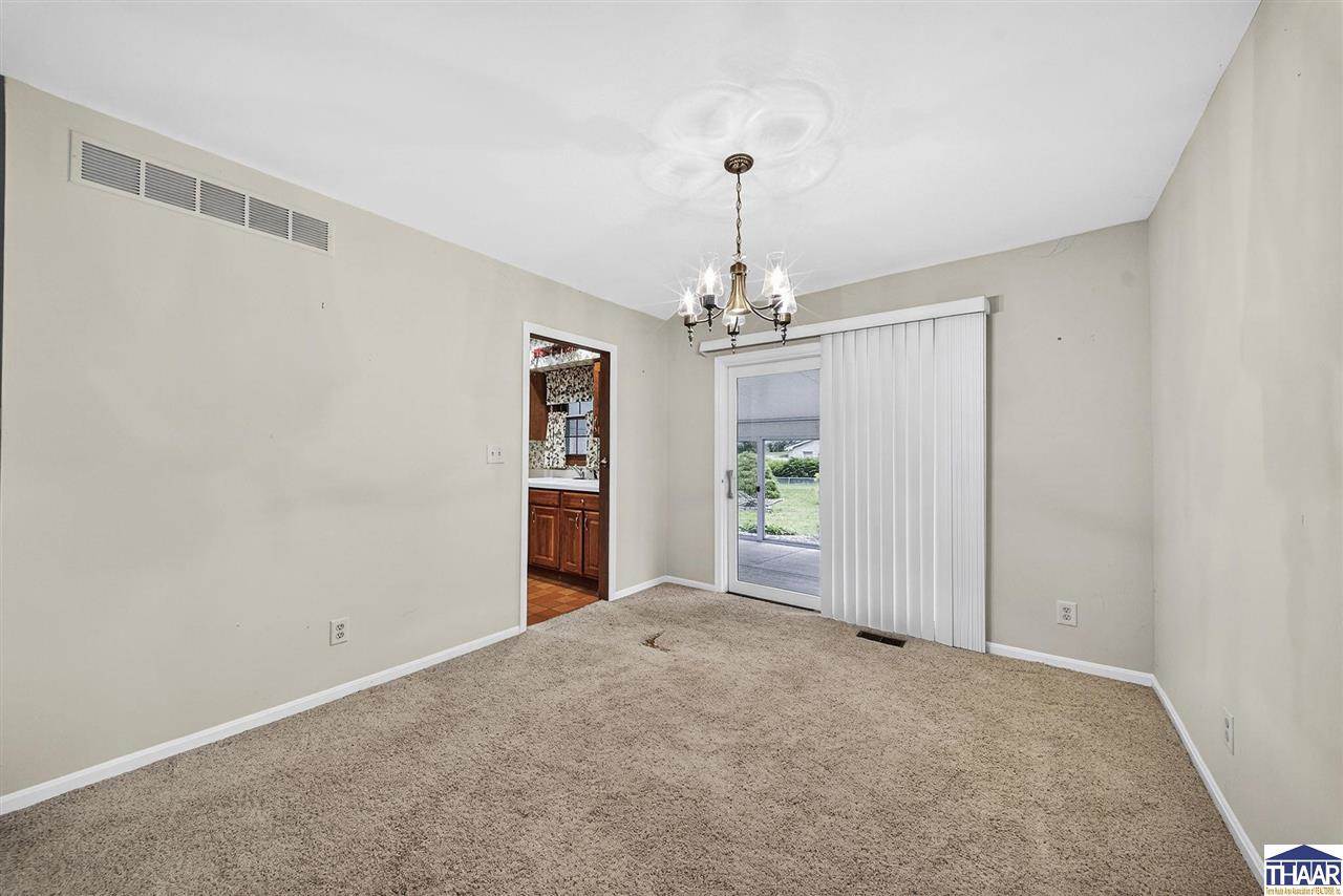 7510 East Old Maple, Terre Haute, IN 47805