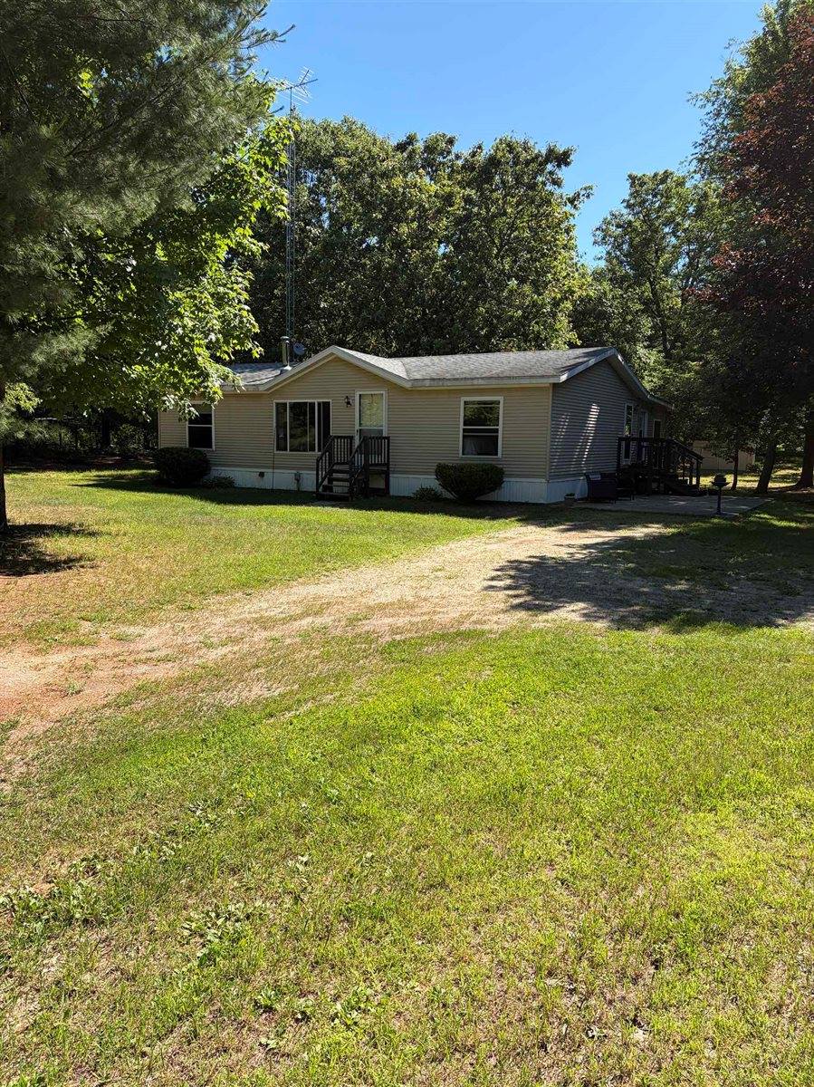 8713 North 3rd, Westfield, WI 53964