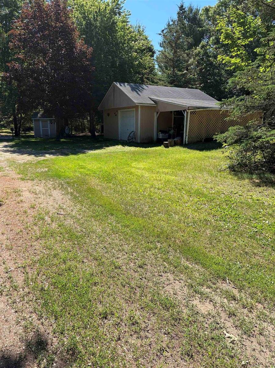 8713 North 3rd, Westfield, WI 53964