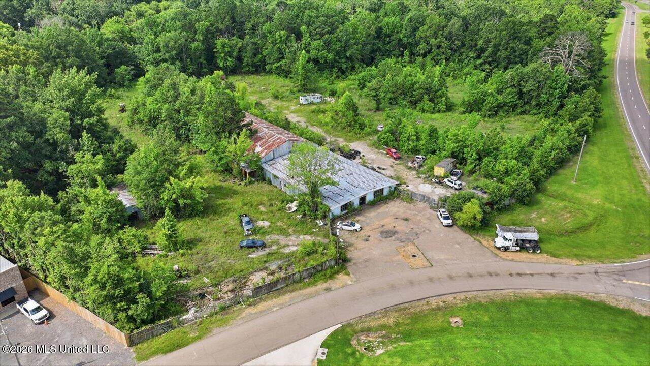 654 Caseys Lane, Flowood, MS 39232