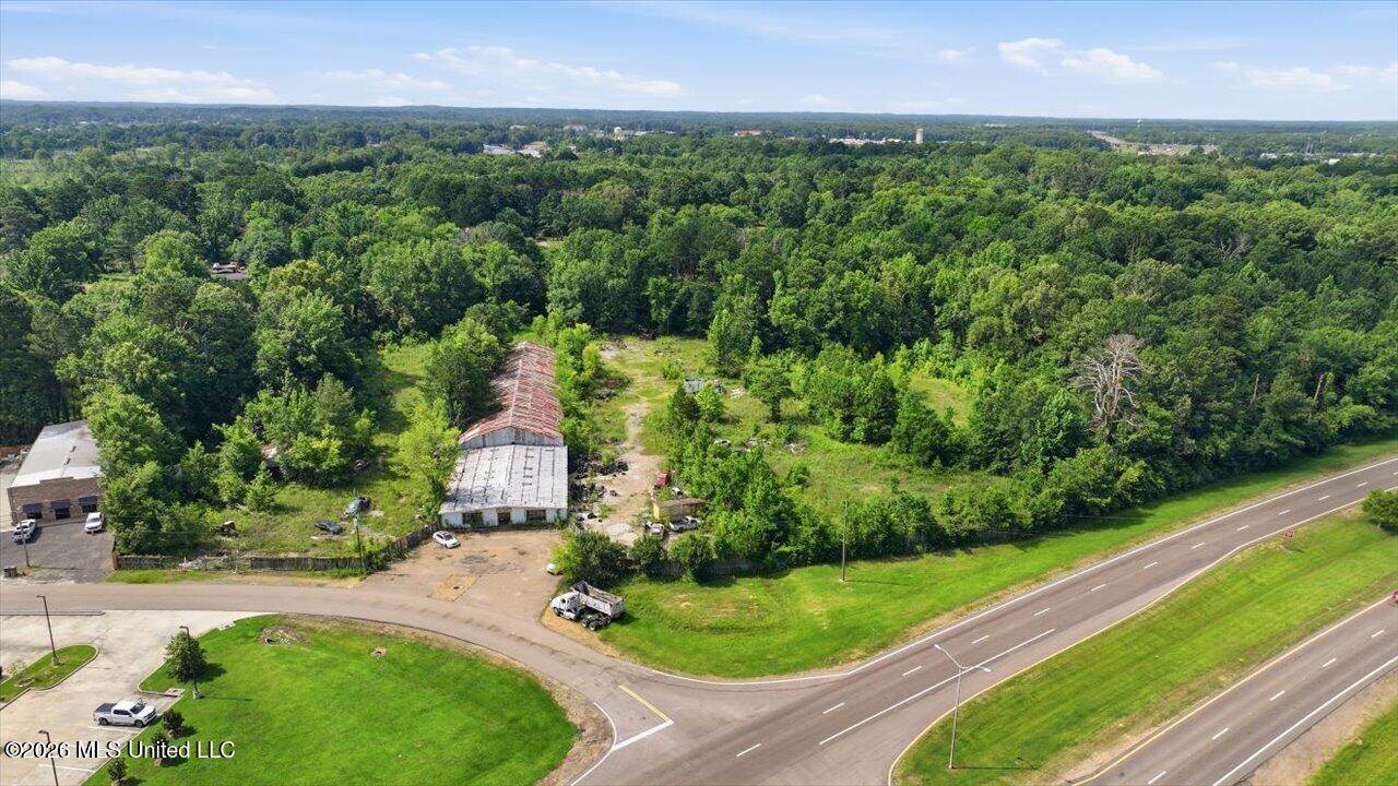 654 Caseys Lane, Flowood, MS 39232