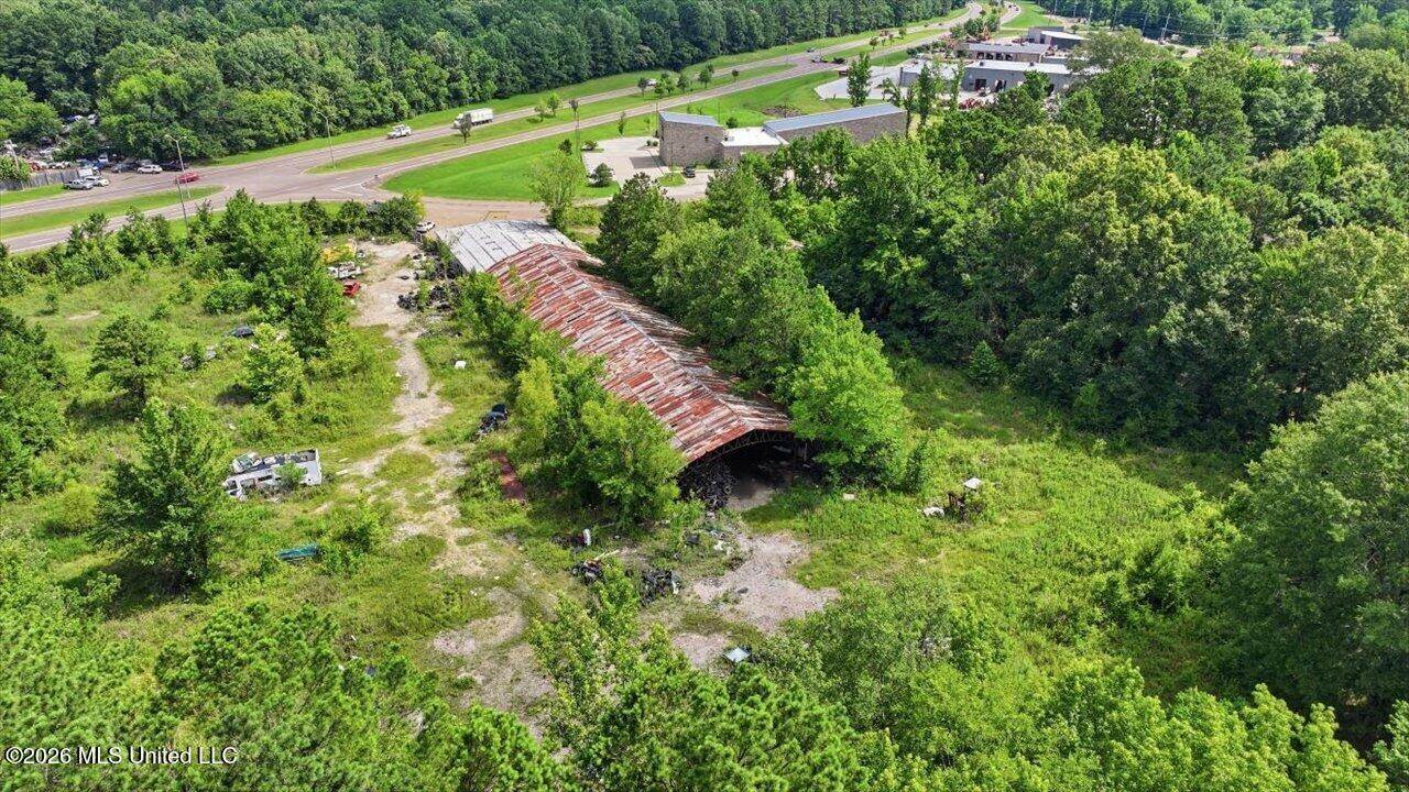 654 Caseys Lane, Flowood, MS 39232