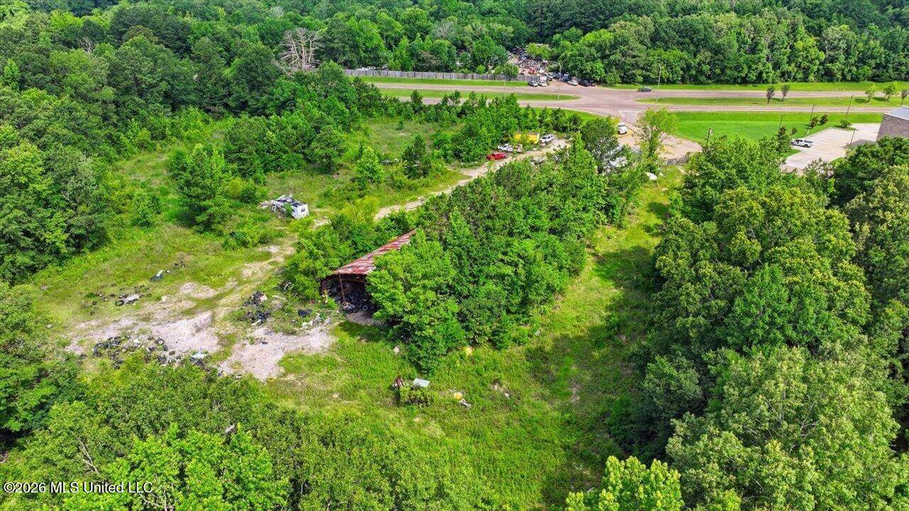 654 Caseys Lane, Flowood, MS 39232