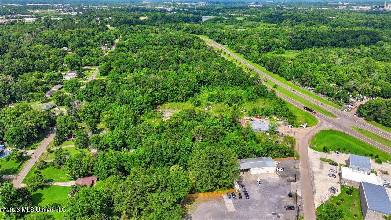 654 Caseys Lane, Flowood, MS 39232