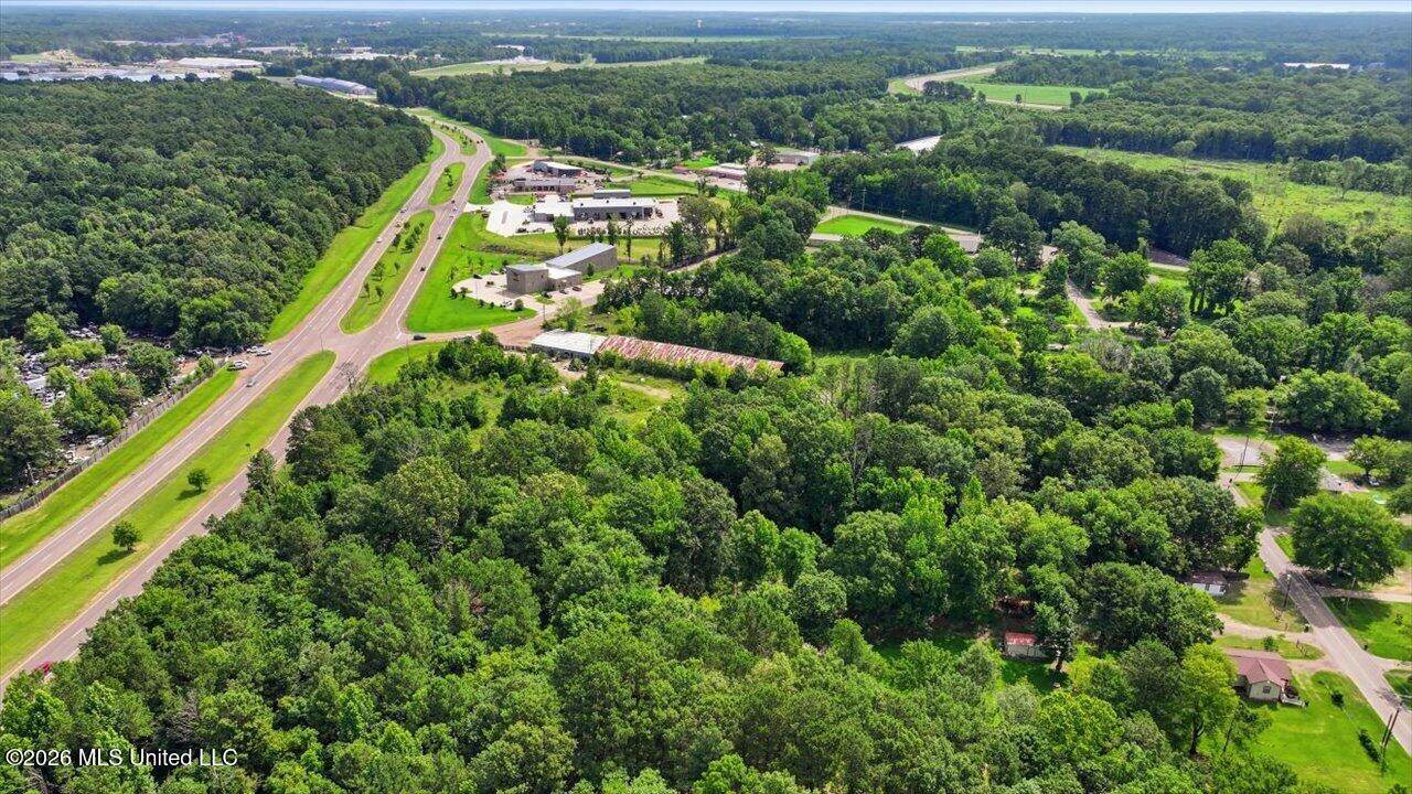 654 Caseys Lane, Flowood, MS 39232