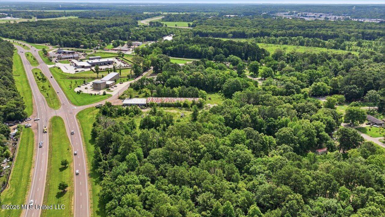 654 Caseys Lane, Flowood, MS 39232