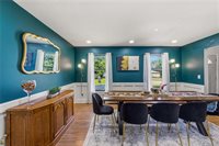 5233 NW Old Pike Road, Gladstone, MO 64118