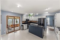 5233 NW Old Pike Road, Gladstone, MO 64118