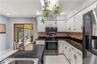5233 NW Old Pike Road, Gladstone, MO 64118