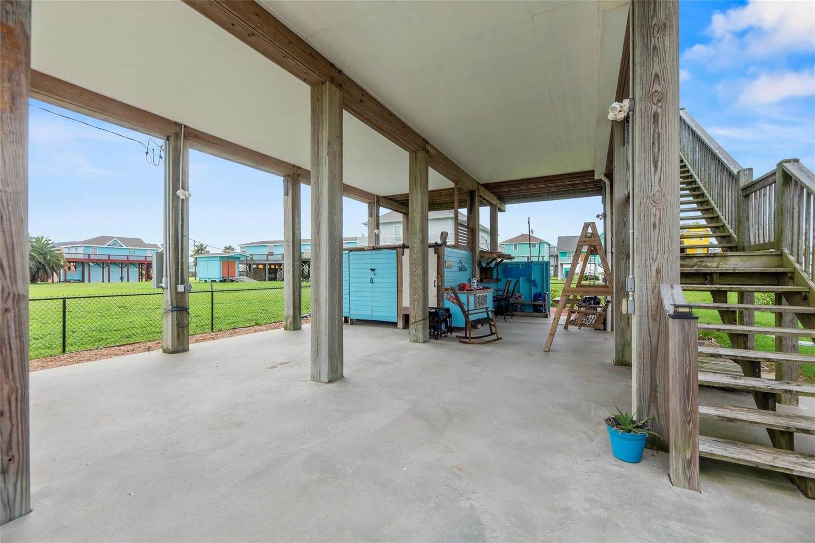 110 South Verdia Drive, Crystal Beach, TX 77650