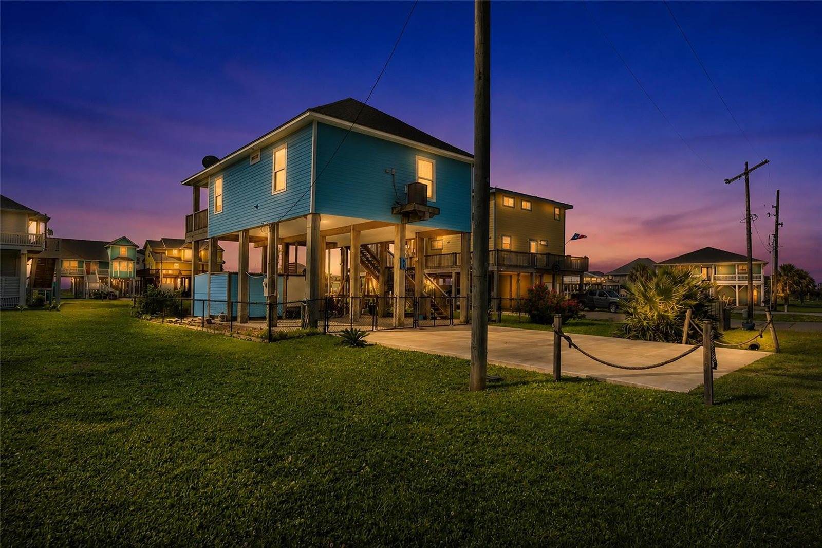 110 South Verdia Drive, Crystal Beach, TX 77650